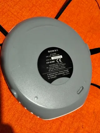 Sony Walkman CD D-EJ360 + cuffie +custodia