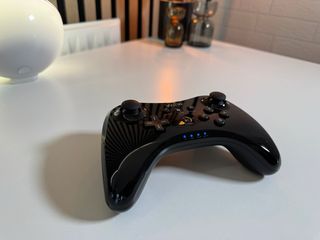 Controller Pro originale per Wii U + cavo