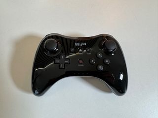 Controller Pro originale per Wii U + cavo