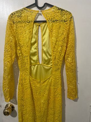 Vestido de fiesta amarillo encaje