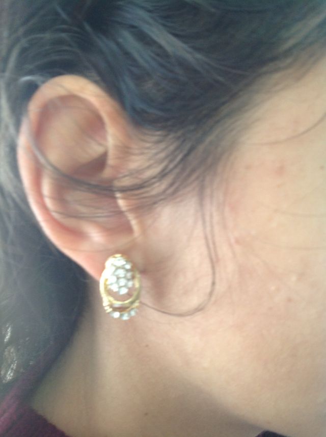 Pendientes con piedras nuevos