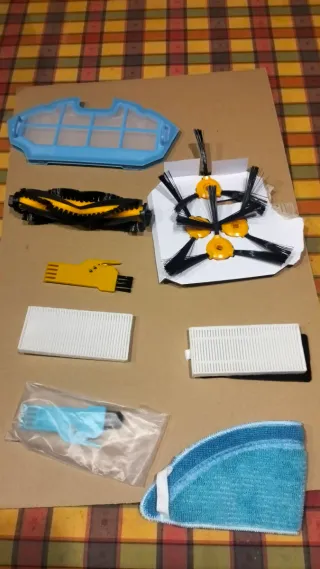 Robot Conga Serie 990. Caja original. Piezas rec.