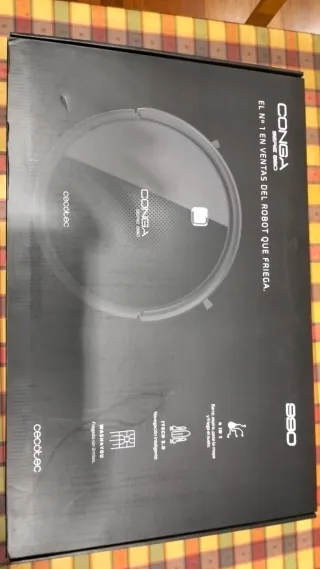 Robot Conga Serie 990. Caja original. Piezas rec.