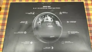 Robot Conga Serie 990. Caja original. Piezas rec.