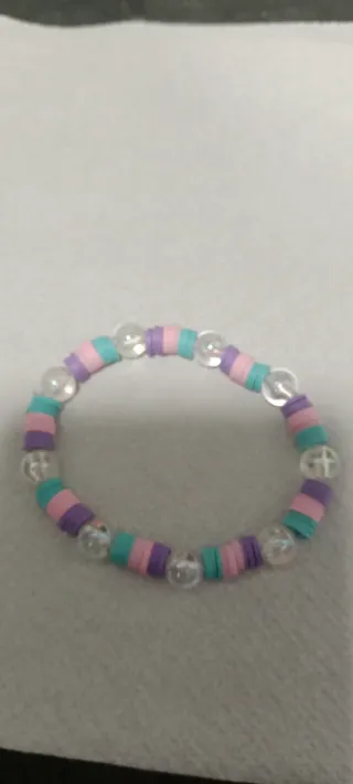Pulsera de cuentas de colores