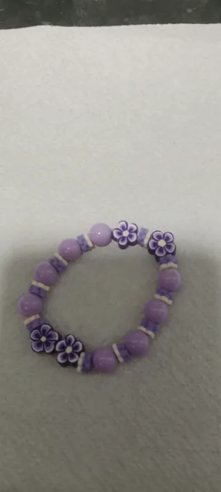 Pulsera de cuentas de colores
