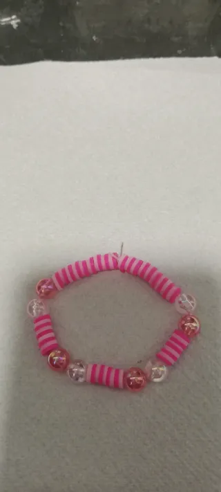 Pulsera de cuentas de colores