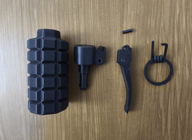 Universal cilíndrica - Granada