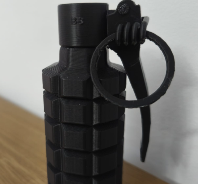 Universal cilíndrica - Granada