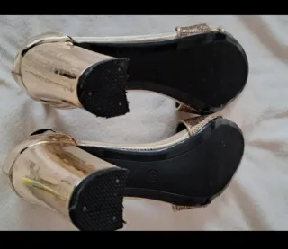 Sandalias de fiesta doradas