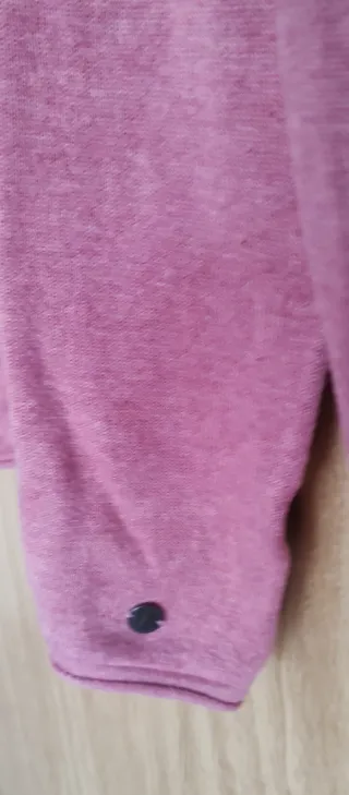 Jersey rosa cuello pico