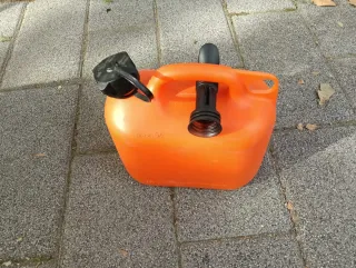 Bidón Gasolina 5L Stihl como nuevo