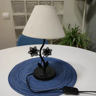 Lámpara de mesa decorativa