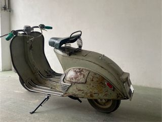 Vespa Faro Bajo