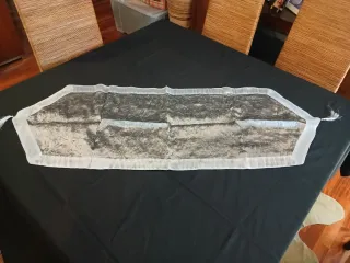 Camino de mesa plata y gris