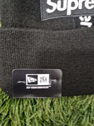 Gorro Supreme Negro