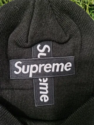 Gorro Supreme Negro