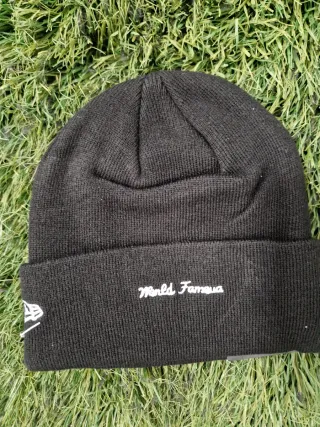 Gorro Supreme Negro