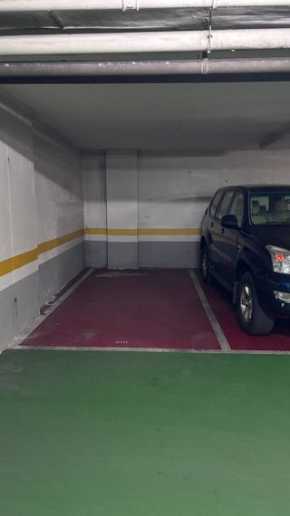 PLAZA DE GARAJE EDIFICIO TROVADOR (Buhaira)