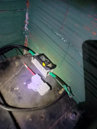 Inversor Híbrido Voltronic Casi Nuevo