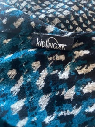 Fular Kipling Negro/Azul Turquesa 170x85