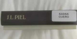 Cartera de piel marrón