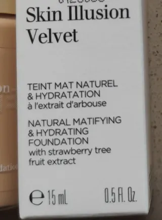 Clarins Skin Illusion Velvet Base lote 2 unidades