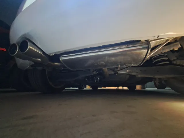 Escape homologado scirocco