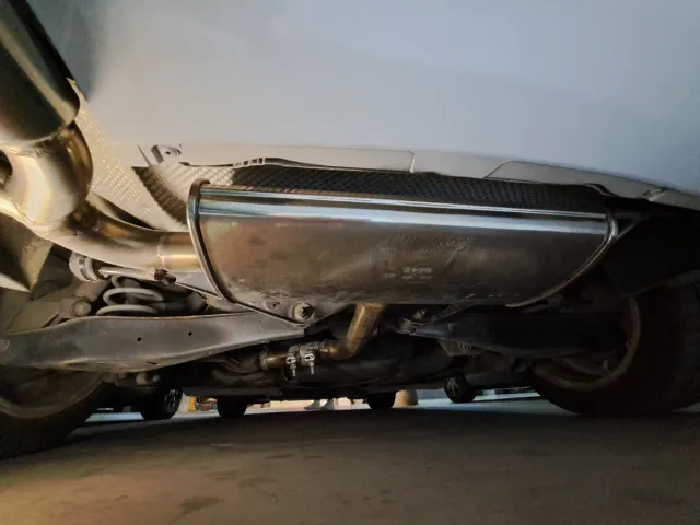 Escape homologado scirocco