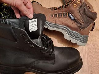 Botas y zapatos ACERO seguridad NUEVOS 43,44,45