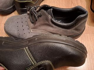Botas y zapatos ACERO seguridad NUEVOS 43,44,45