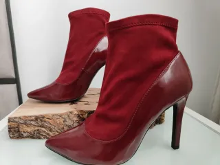 Botines granates nuevos talla 38