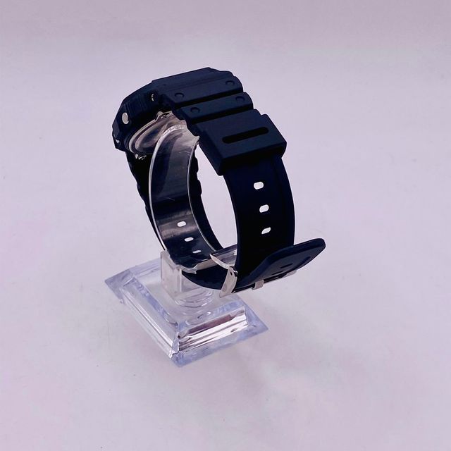 RELOJ CASIO DW-5600RL CON CAJA