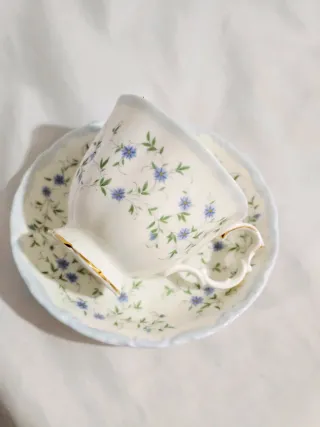 Juego de cafe o té de porcelana Inglesa Bone china