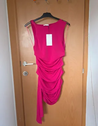 Vestido rosa drapeado S Nuevo