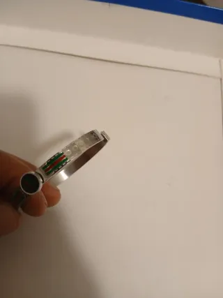 Bracciale rigido aperto