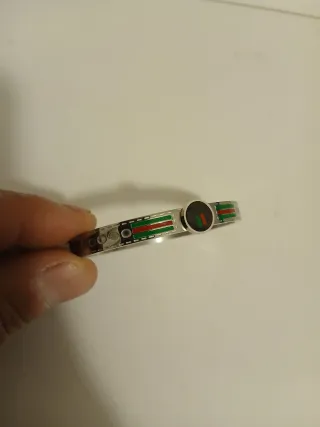 Bracciale rigido aperto