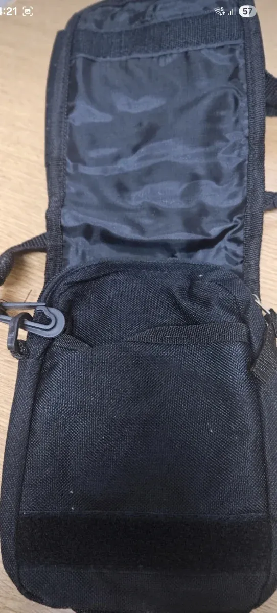 Borsa a tracolla nera con logo Coca Cola