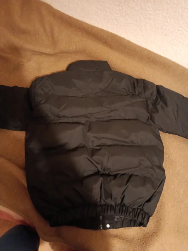 Abrigo acolchado negro talla M