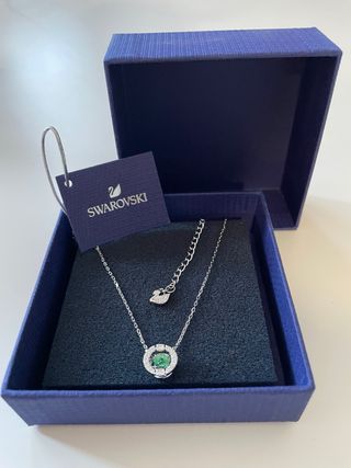 Collar Swarovski Nuevo Verde y Plateado