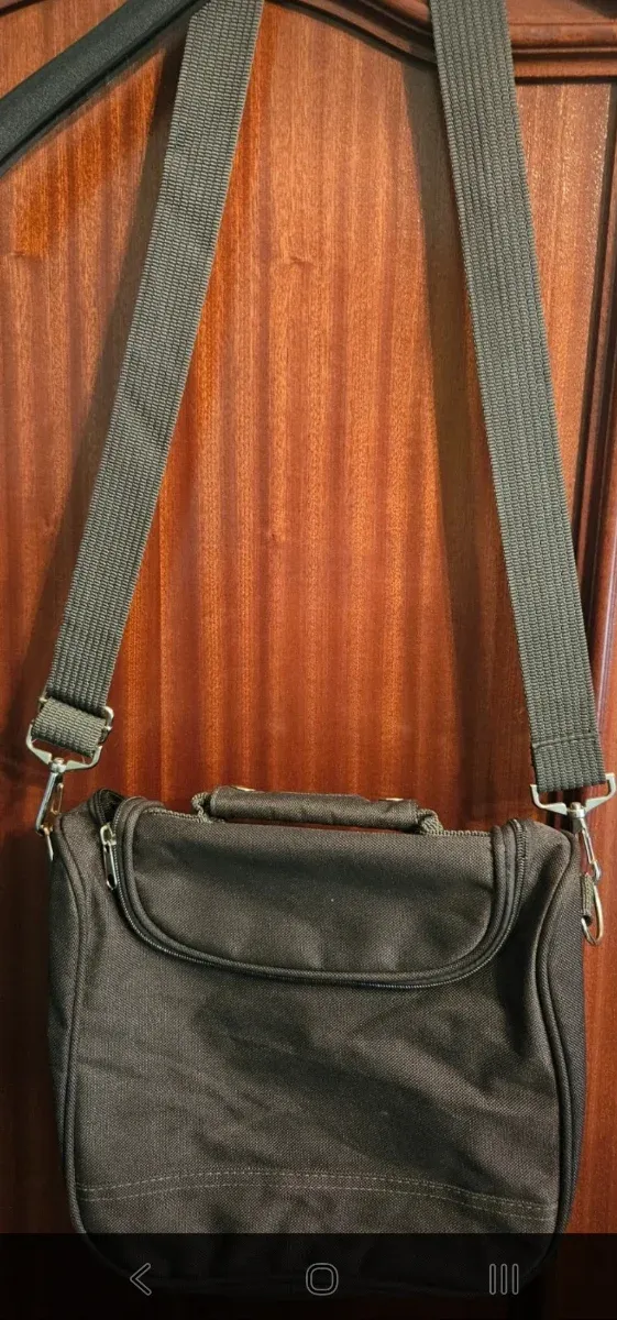 Borsa grigia molto pratica