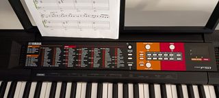 Teclado Yamaha PSR-F51