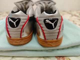 Zapatillas Fútbol Sala marca Puma LNFS