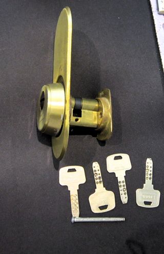 Bombillo / Cilindro MCM 30x30