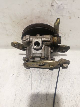 BOMBA SERVODIRECCION NISSAN TRADE