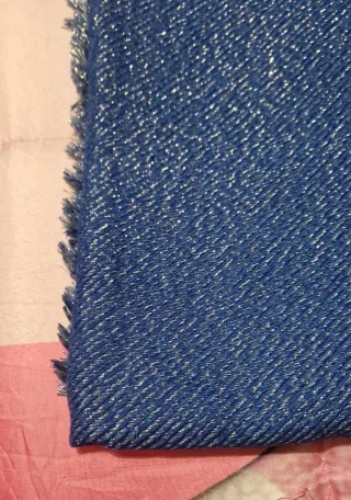 Sciarpa donna blu con fili argento