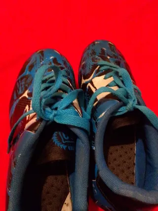 Zapatos de fútbol césped talla 39