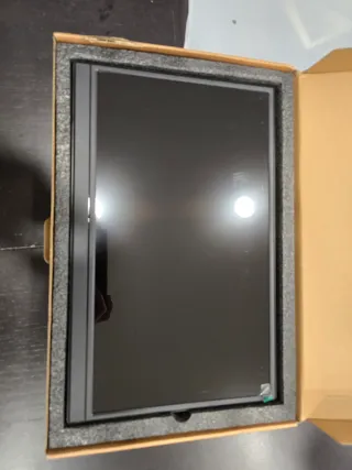 Monitor portatile 15.6 FULL HD con altoparlanti