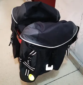 Alforjas y portaequipajes para bicicleta