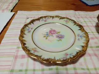 Set piattini vintage floreali dorati